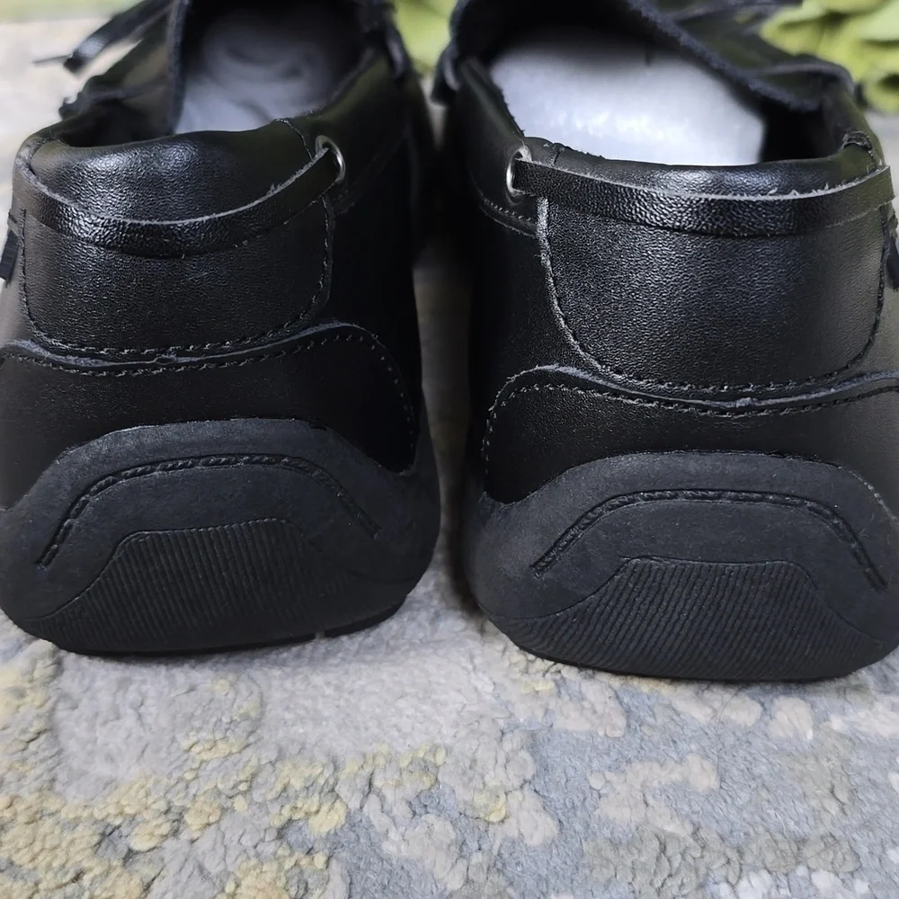Kenneth Cole Driving Dash Black Leather Kids Shoes Size 6